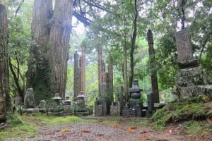 okunoin cemetery Koyasan japan