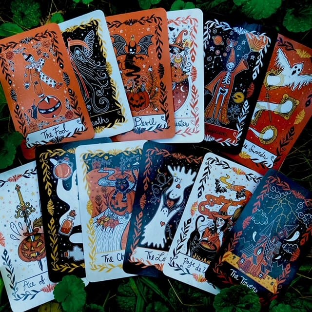 Soni Graves Happy Halloween Tarot