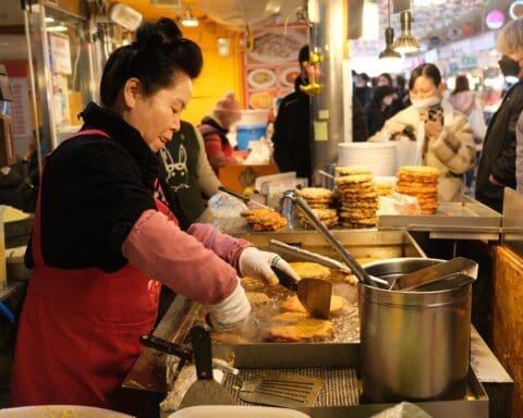 bindaetteok-korean-pancake-gwangjang-market