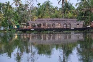 houseboat alleppey kerala