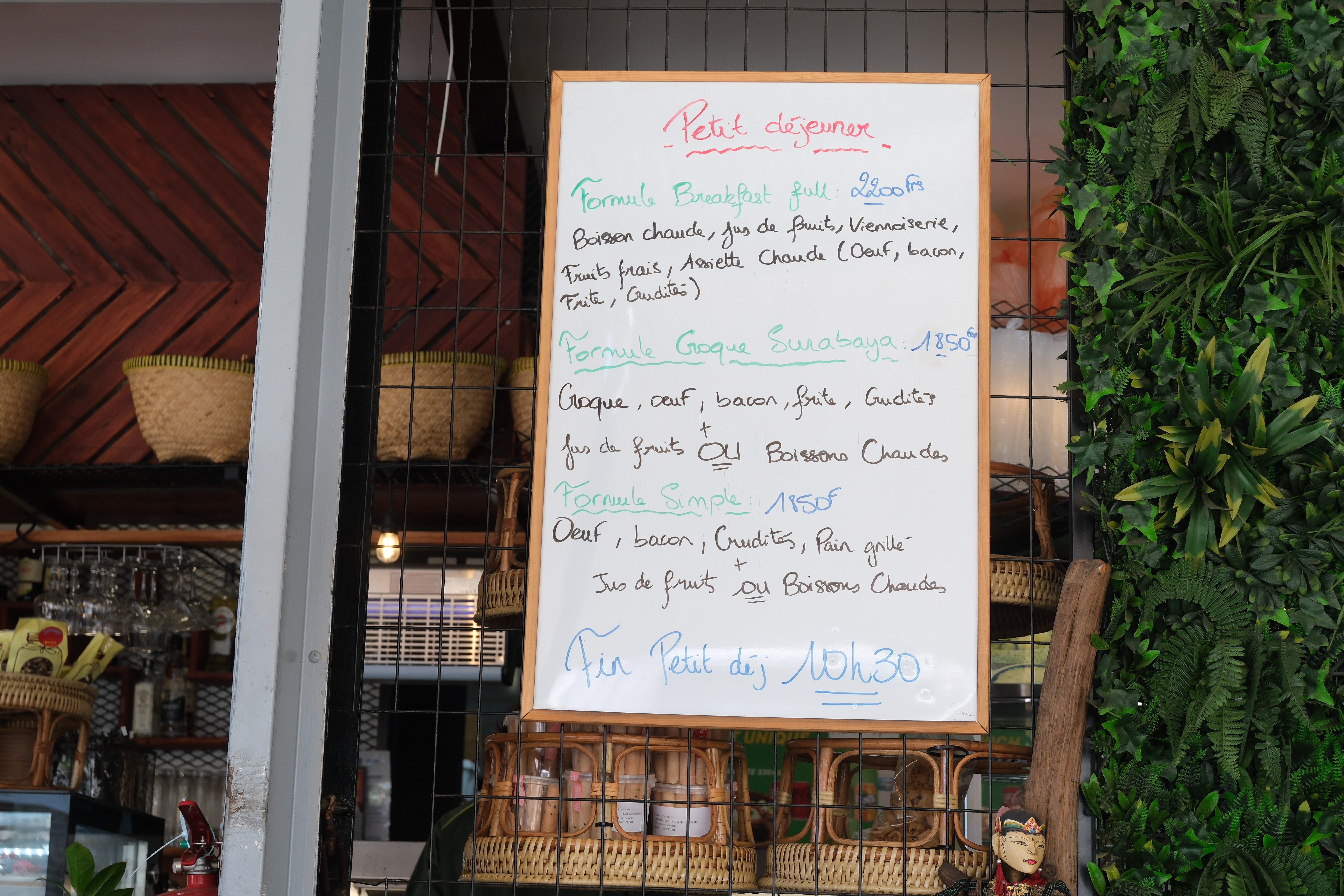 restaurant-traiteur-le-surabaya-indonesian-restaurant-noumea