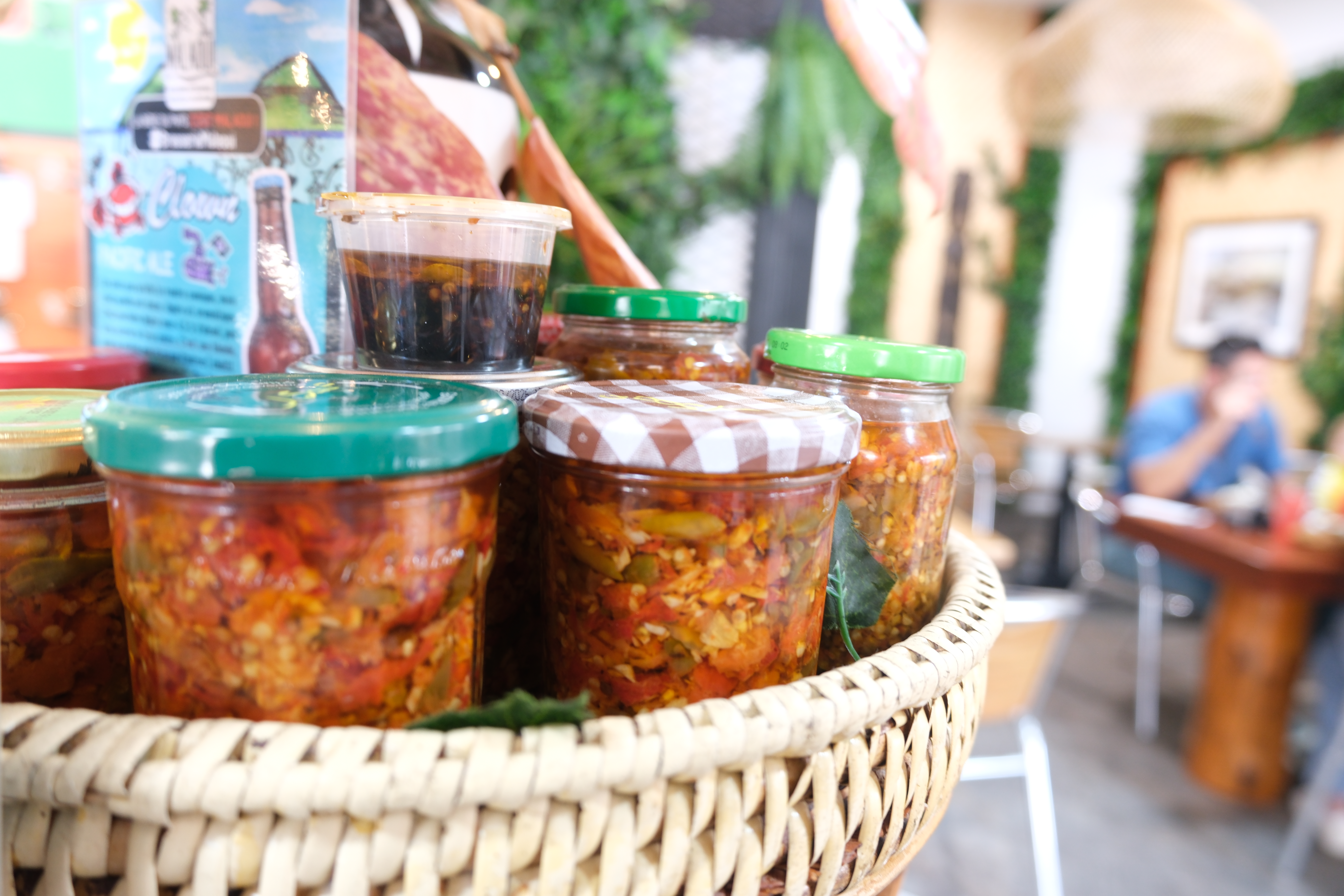 restaurant-traiteur-le-surabaya-indonesian-restaurant-noumea