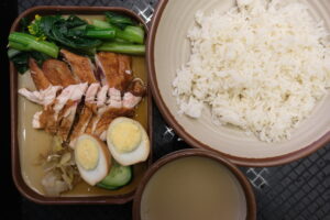 tiong-bahru-chicken-rice-changi-airport-singapore